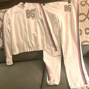 🔥VS Pink SUPER RARE😍 htf vintage 2005 white pink & green tracksuit sz M EUC